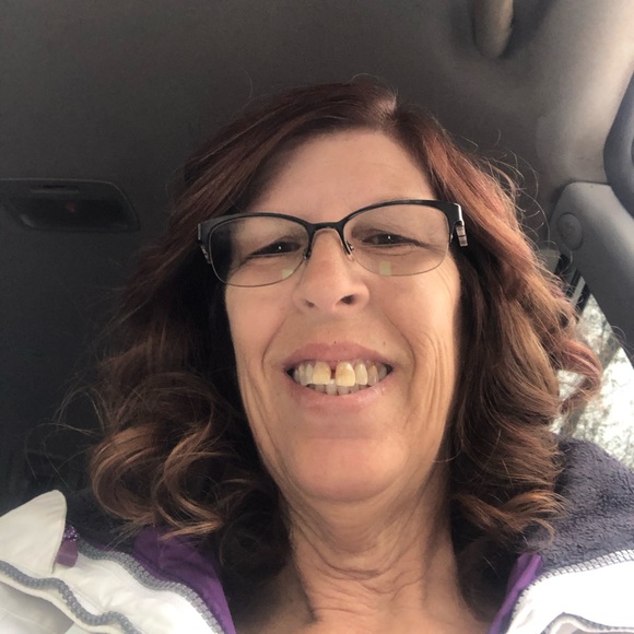 Meet your Posher, Deborah - Picture 1 of 1